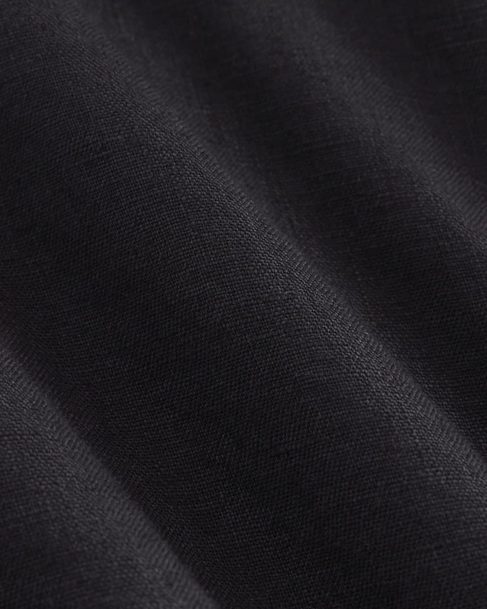 The Must-Have Shirt in Linen | Black - Image 6