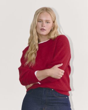 The Cocoon Crew in Alpaca | Berry Red